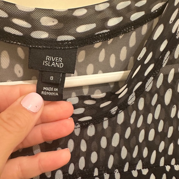 River Island Black and White mesh midi cocktail dress with zipper - Picture 6 of 7